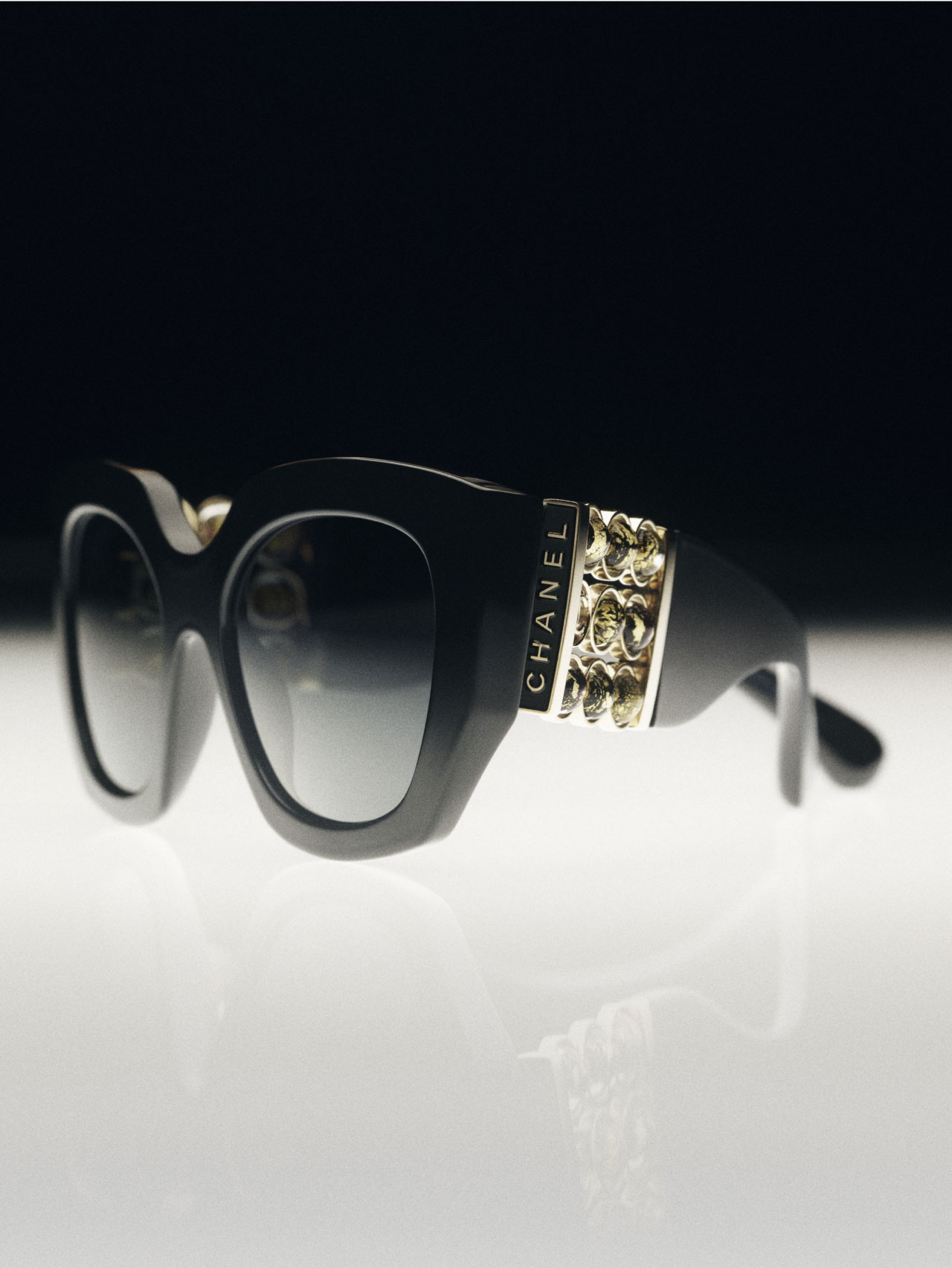 VENETIAN PEARLS — CHANEL EYEWEAR